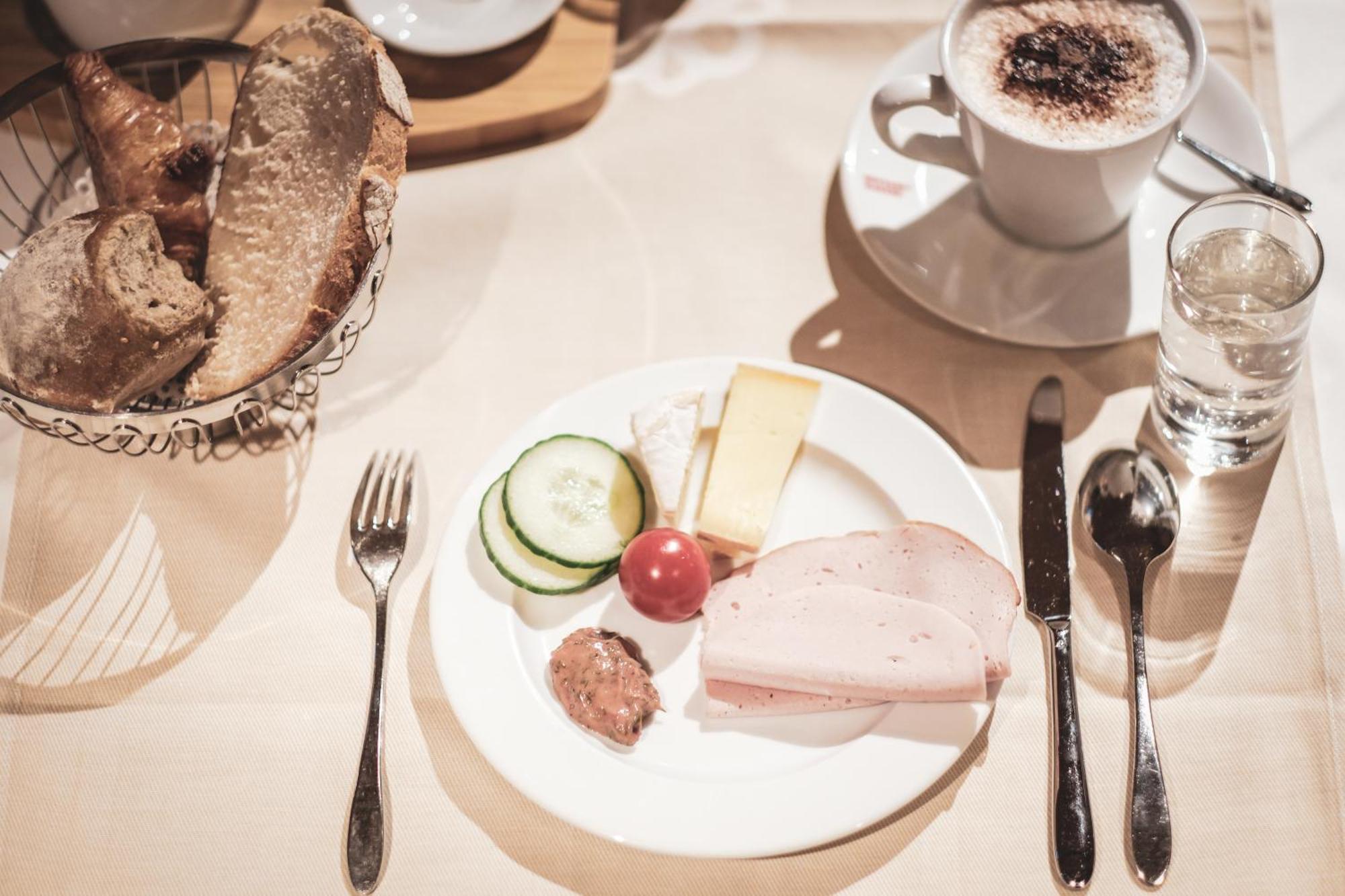 Romantik Hotel Baeren Duerrenroth ภายนอก รูปภาพ
